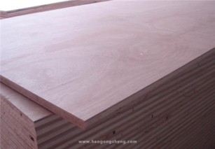 膠合板規(guī)格詳解 從常規(guī)尺寸到地板基材選擇