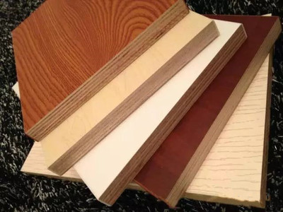 膠合板與天然木材的深度對(duì)比及地板基材膠合板選購指南